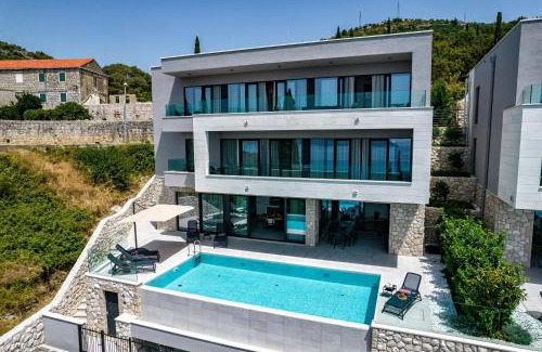 Orasac Villa | Magnificent Orasac Villa 5 Bedrooms Orasac Splendor Villa Stunning Sea & Island Views Gym