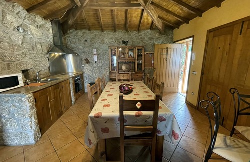 Molares Other | Magnificent farmhouse with swimming pool and mountain views!