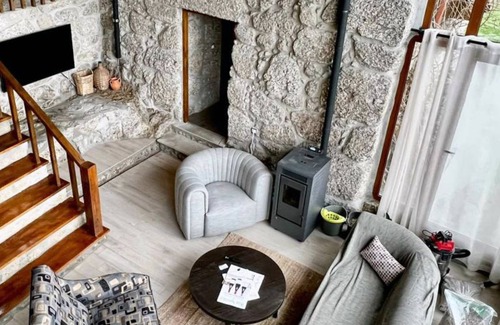 Molares Other | Magnificent farmhouse with swimming pool and mountain views!