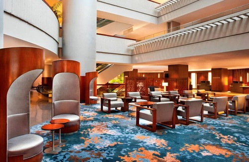 Peachtree Center House | Magnificent Room for Couple's Getaway! Pool, Gym