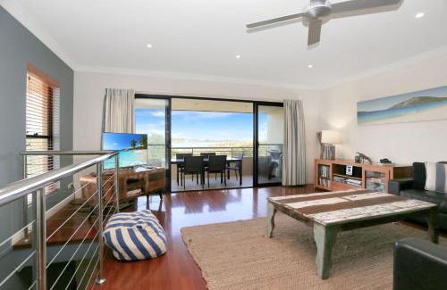 Hawks Nest House | Magnificent Views - Mariners Mark 3