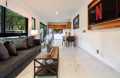 Playacar Fase I Apartment | Magnificent Villa one block from Playacar beach