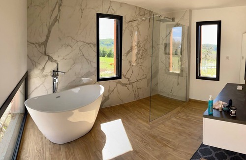 Cornac Villa | Magnificent Villa with Swimming Pool
