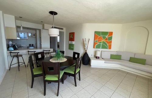 Manzanillo Apartment | Magnifico departamento con preciosa vista a la bahía