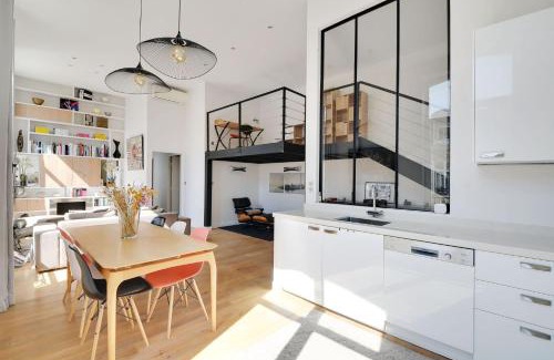 La Celle-sous-Gouzon Apartment | Magnifique appartement Triangle d'or Champs Elysées Paris