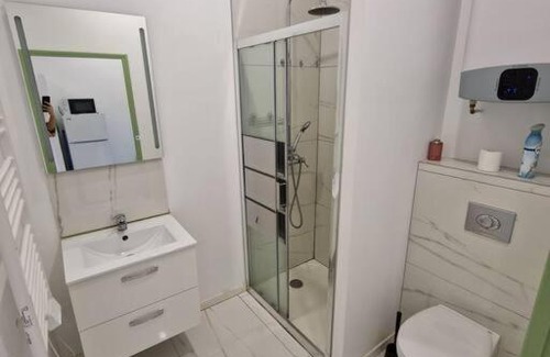 Centre Deux Apartment | Magnifique Appartement TI BIS avec 1 Chambre