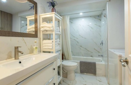 Saint Henri Condo | Magnifique Condo 2BDR Mtl Downtown -4412