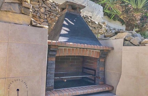 Cuges-les-Pins Villa | Magnifique Haut de Villa BBQ + Piscine Aucun vis à vis 15km de la Mer
