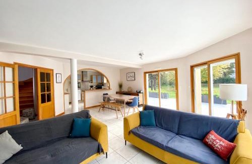Fouesnant House | Magnifique maison avec piscine à Beg Meil