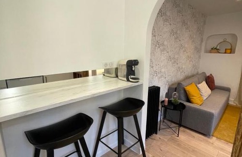 Provins Apartment | Magnifique Studio Cosy avec Terrasse en Centre-Ville