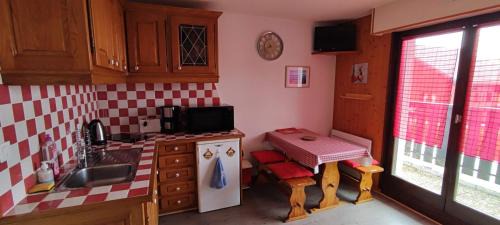 Thollon-les-Memises Apartment | Magnifique studio style montagnard