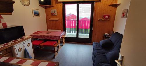 Thollon-les-Memises Apartment | Magnifique studio style montagnard