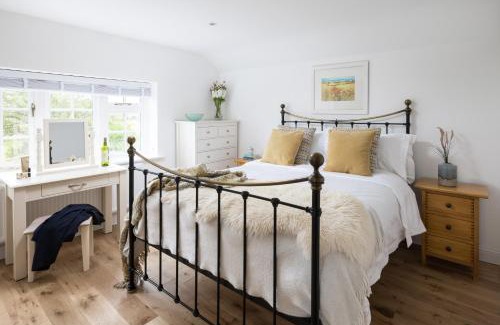 Newark House | Magnolia Barn