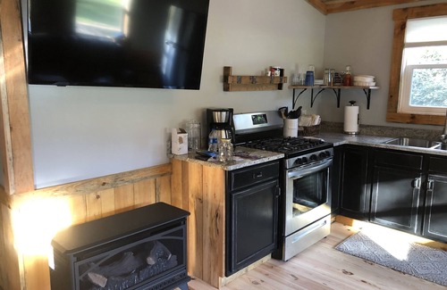 Johnson City Cabin | Magnolia Cabin
