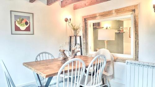 Moreton-in-Marsh House | Magnolia Cottage-Exclusive Cotswold Package
