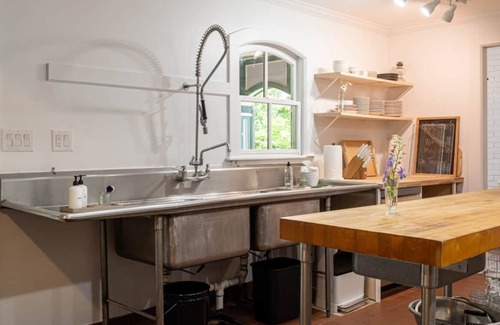 Hot Springs House | Magnolia House
