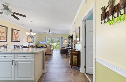 Central Myrtle Beach Condo | Magnolia North 102