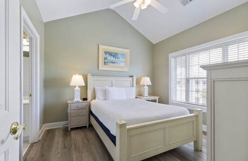 Central Myrtle Beach Condo | Magnolia North by Hosteeva