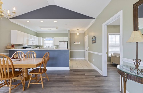 Central Myrtle Beach Condo | Magnolia North by Hosteeva