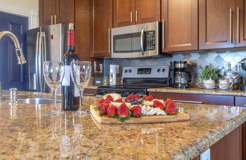 Clearwater House | Magnolia Ocean Retreat, 🏡5 min from Honeymoon Beach 🌴