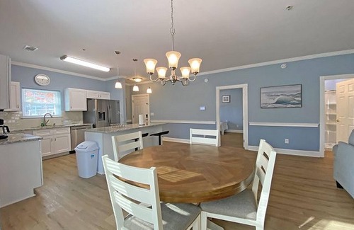 Central Myrtle Beach Condo | Magnolia Place by Palmetto Vacations