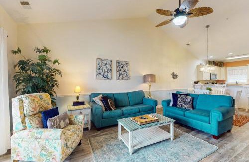 Central Myrtle Beach Apartment | Magnolia Pointe 403