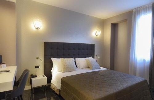 Naples Hotel | Magri's Hotel