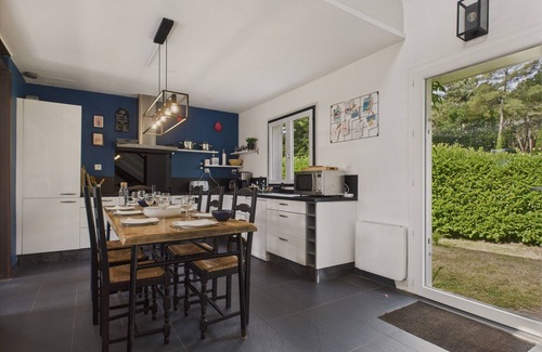 Asserac House | Mahé Bridge - 300m Beach - 6 adults - 6 children