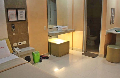 Pasay Hotel | Mahal Kita Drive Inn