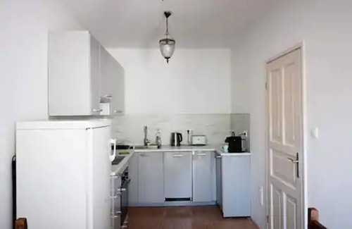 Obuda hegyvideke Apartment | Maharaja Mountain Palace 3-bed Apartment in Buda