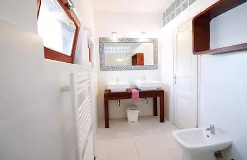 Obuda hegyvideke Apartment | Maharaja Mountain Palace 3-bed Apartment in Buda