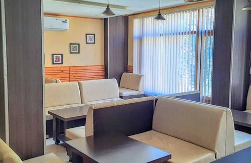 Jhakri Hotel | Mahesh Hotel & Restaurant