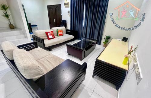 Taman Setia Indah House | Mahjong theatre Austin
