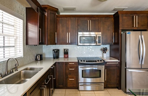 North Side House | Mahogany Point 2 – A Beachfront Townhouse with amazing views-by Cayman Villas
