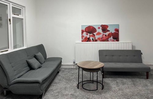 Maidstone House | Maidstone City DetachedCosy Bungalow with Big Garden - 3 min from City Centre
