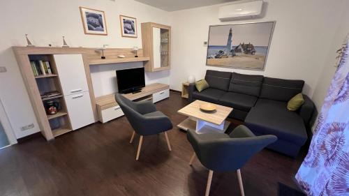 Alt Gaarz Apartment | Maiglöckchenweg Wg 2 nur 50 m vom Salzhaff entfernt