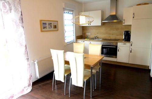 Alt Gaarz Apartment | Maiglöckchenweg Wg 2 nur 50 m vom Salzhaff entfernt