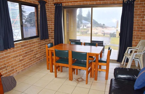 South West Rocks Apartment | Main Beach 1 - Bring your own linen.