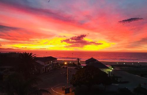 Jeffreys Bay Apartment | Main Beach Penthouse
