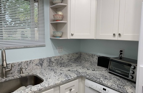 Bradenton Condo | Main Floor Getaway in West Bradenton, Florida nGreat Pool Minimum 30 days
