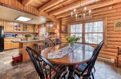 Grantsdale Cabin | Main & Guest Cabin on 3 Acres in Woods with Pond