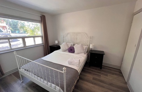 Toronto Apartment | Main Lilac private-unit 10-min to Airport