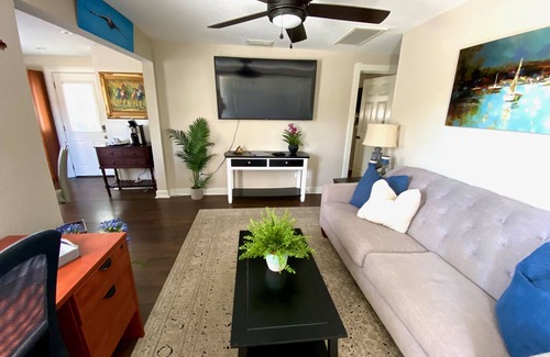 Safety Harbor Apartment | Main St. Retreat
