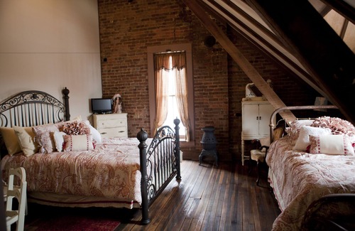 Glasgow Bed & Breakfast | Main Street Bed & Breakfast Established in 1810