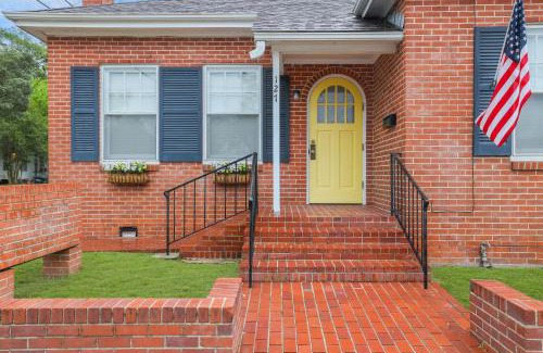 New Iberia Apartment | Main Street Charmer