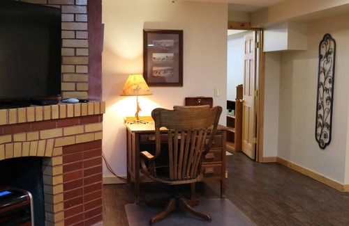 Miles City House | Main Street Guesthouse
