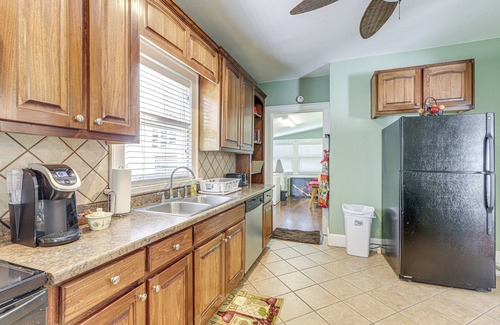 Pine Mountain House | Main Street Home: 1 Mile to Callaway Gardens