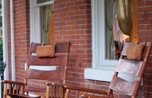 Parkville Bed & Breakfast | Main Street Inn