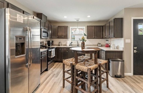 Weaverville House | Main Street Jeep House