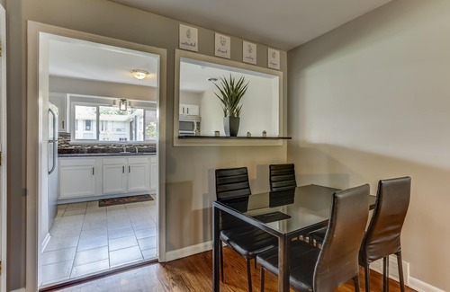 Royal Oak Apartment | Main Street Luxury One Bedroom Apartment 2 bedroom Downtown Royal Oak